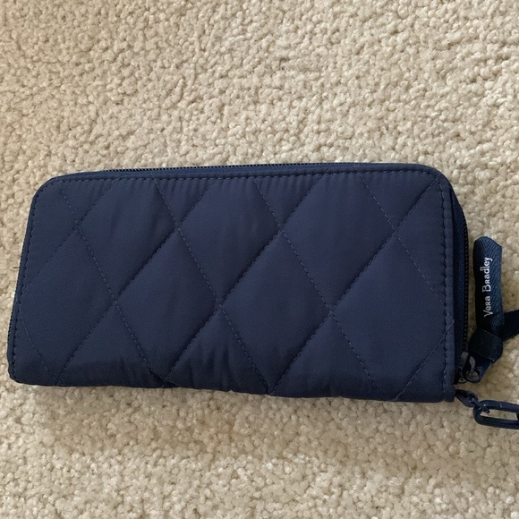 Vera Bradley Blue Quilted Wallet/Wristlet - NWOT - Picture 6 of 17